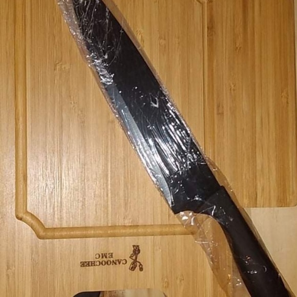 Cutting boards with knife and new drinking game - Picture 2 of 4